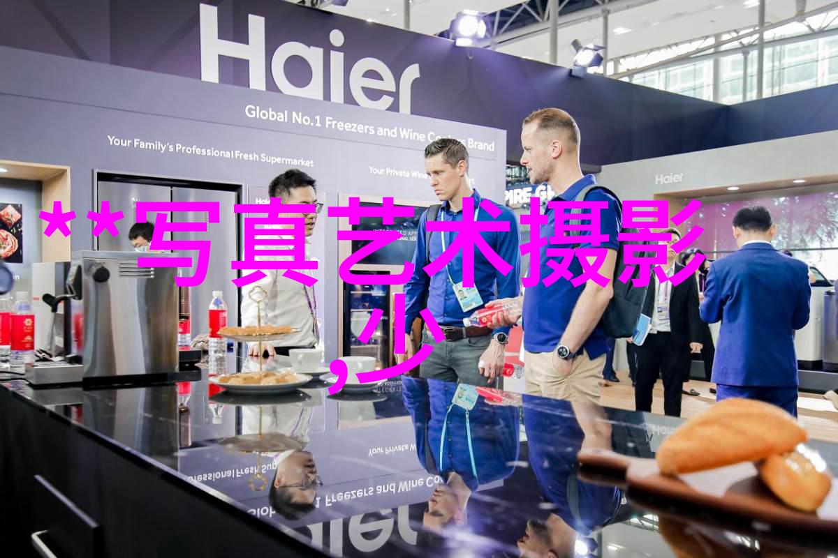时尚中黑简体穿搭一把刀我是如何用黑色裤装活出自己的风格的