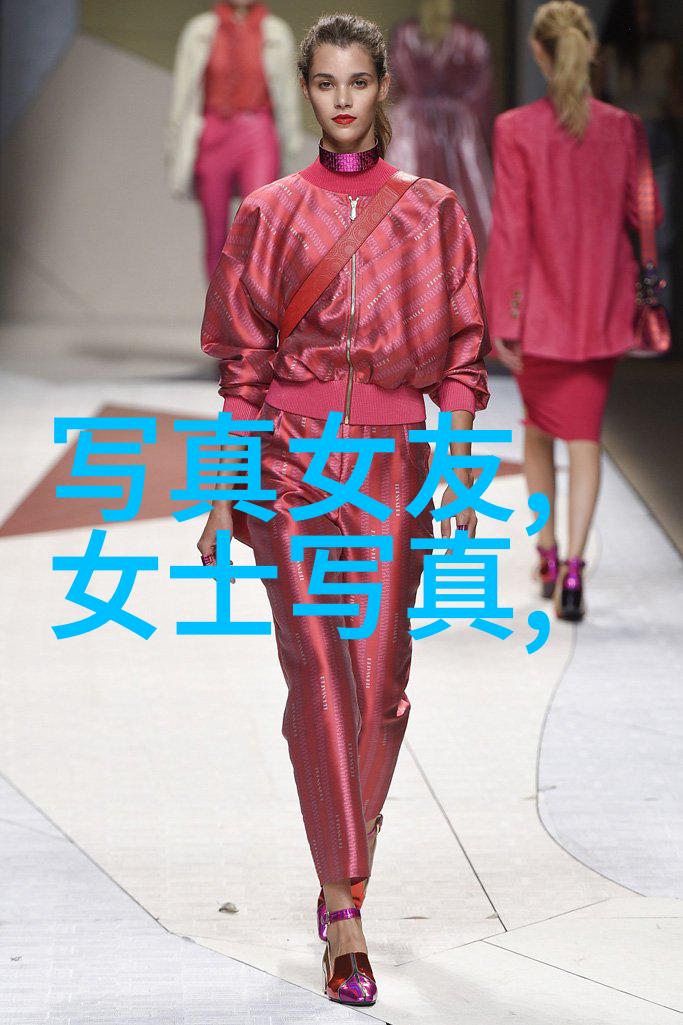国内免费无版权图片素材网站提供彭禺厶质感写真光影间展现全新风格