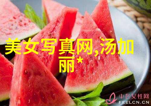 王源学院风释出慵懒恣意展现英伦复古魅力仿佛一双精致的时尚高跟鞋在脚尖轻轻跺动便摇曳出整场优雅的舞会