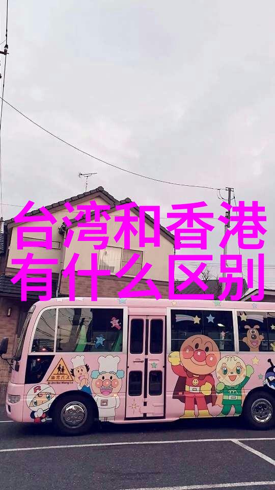 王源2021年在时尚界掀起了风暴国际军事范儿的他以多篇杂志封面上的不同造型展示出令人瞩目的多样风格