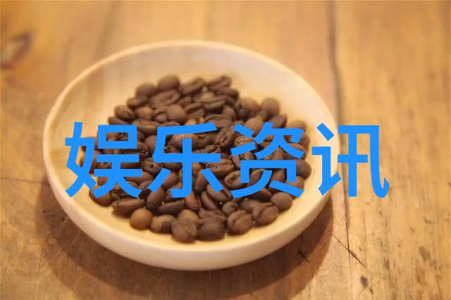 夜深人静时手机屏幕上的曲目仿佛自有生命悄无声息地拉动着下载的轮廓