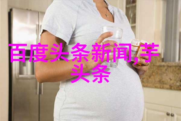 性感与优雅并存如何通过灯光和构图提升女性形象在摄影作品中的表现力