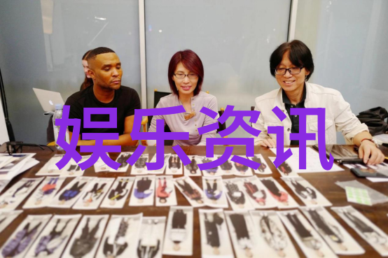 时尚界的新宠简约风格短发造型