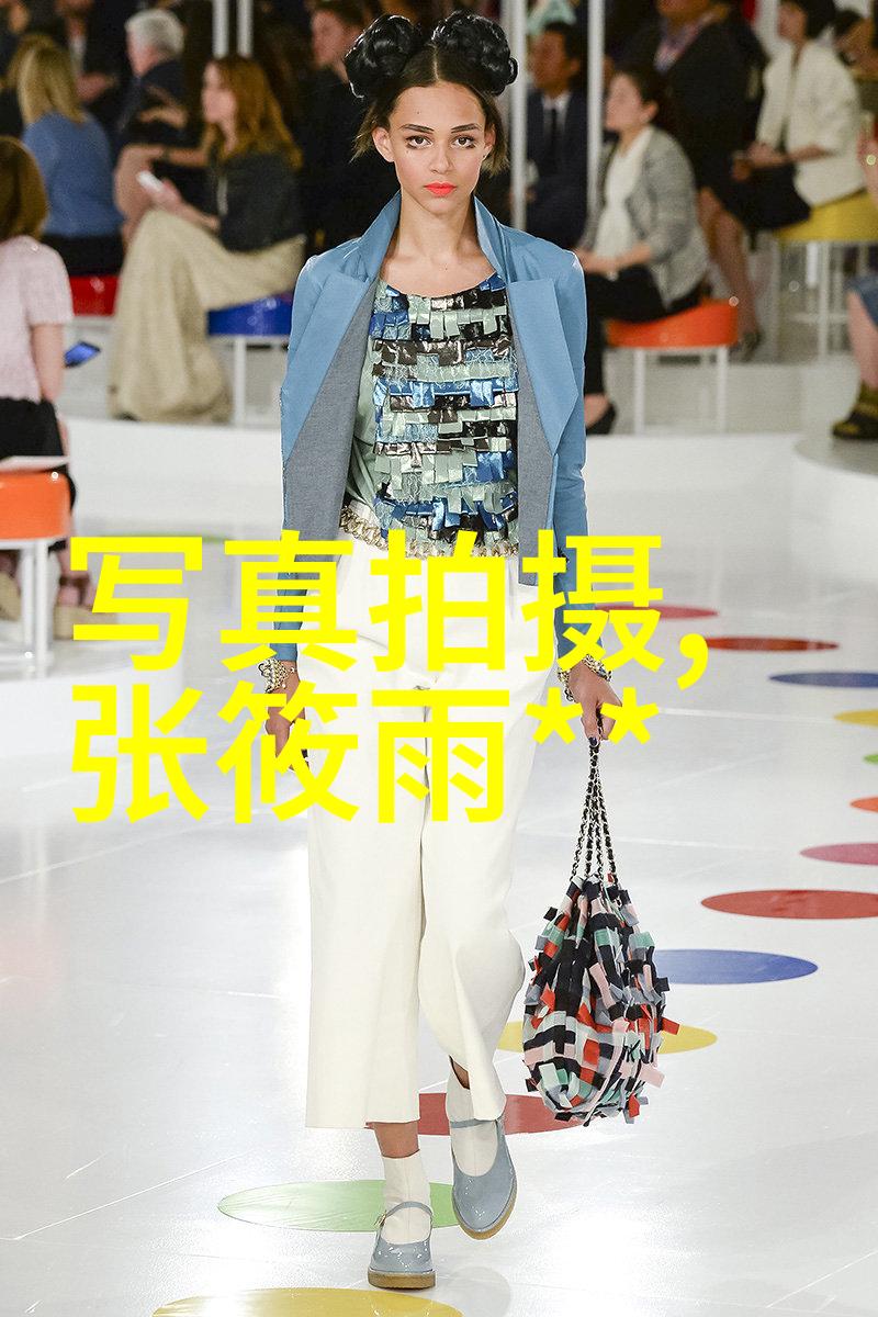 为什么不试试一款简单干净的微信号配上漂亮带特殊符号的网名和带有特殊符号的QQ昵称呢