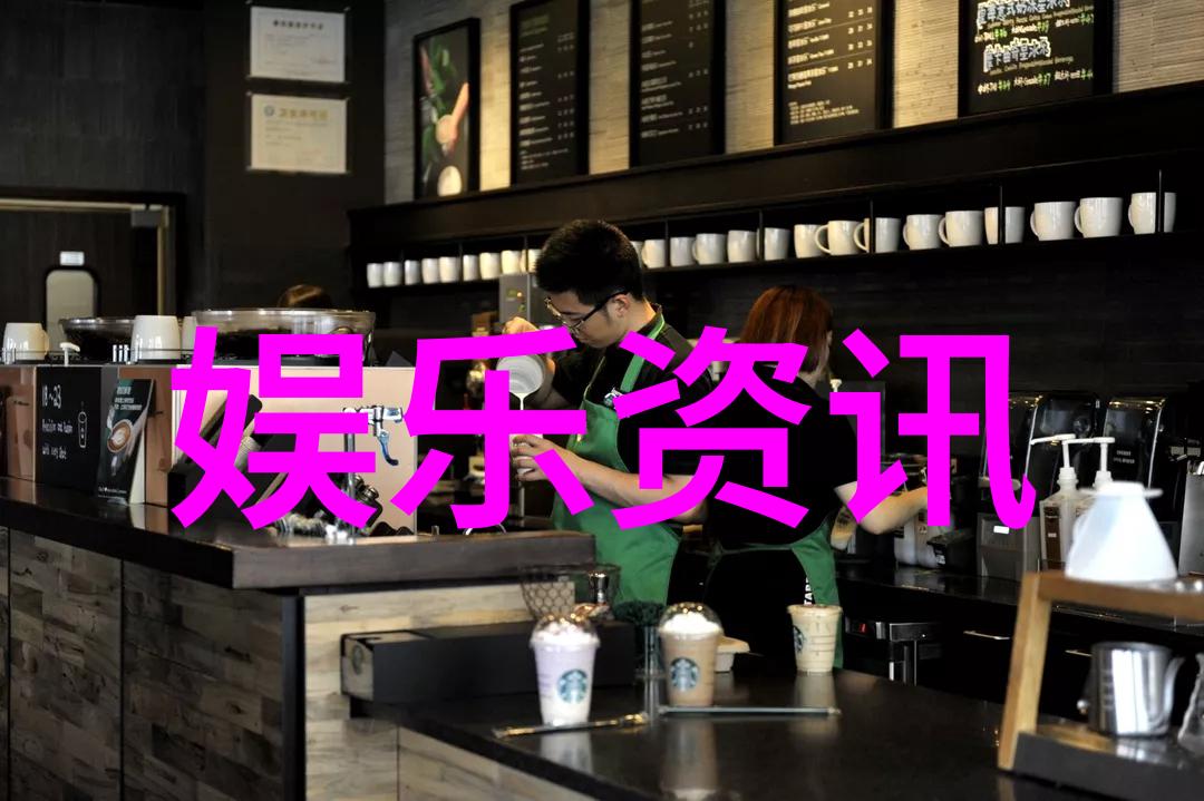色彩与质地  探索女秋套装中的细节之美