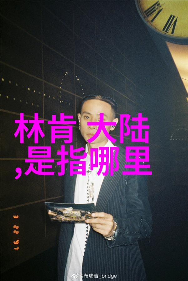 静谧河流下的疯狂追逐