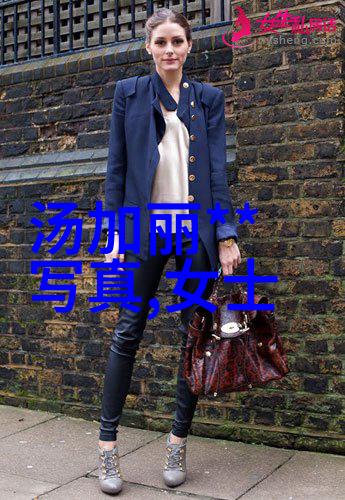 春夏新款展示轻盈时尚内衣秀