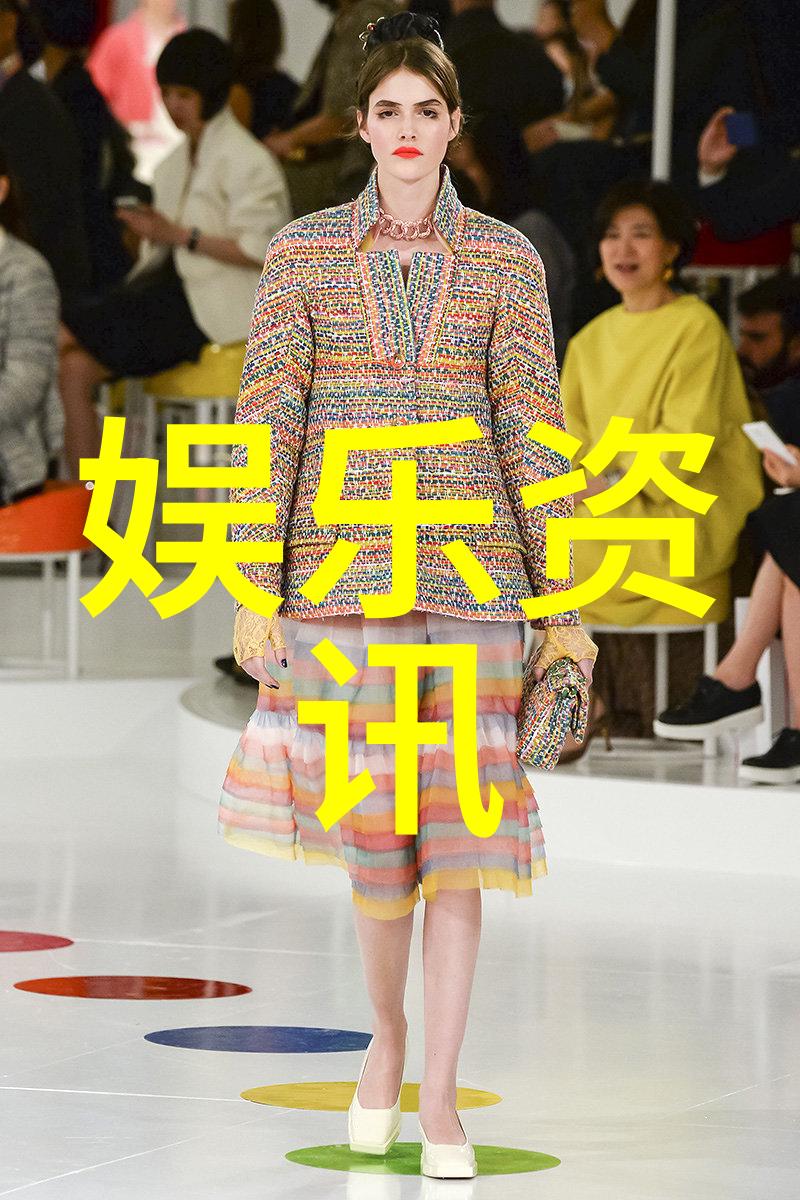 汤加丽写真展览一场关于女性的视觉盛宴