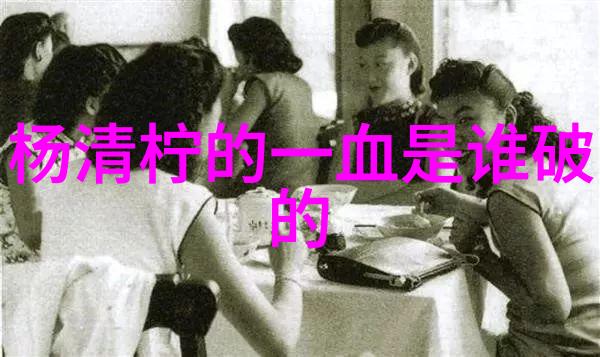 时尚比基尼夏季女生潮流泳装选择