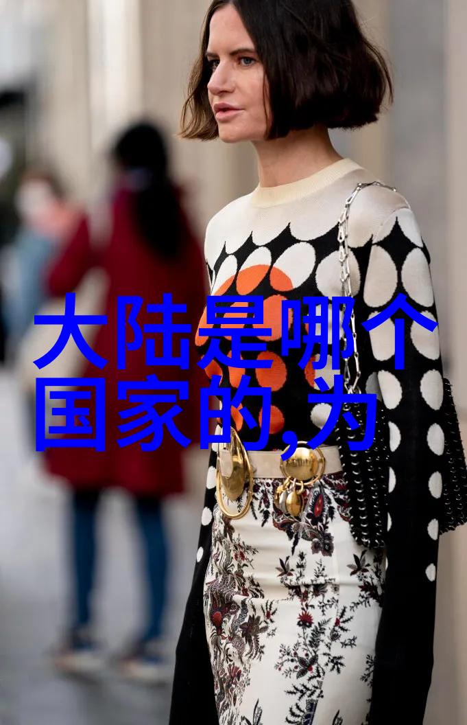 王思聪最爱的女人雪梨的扮演者马保国如今风华正茂他的火爆之路似锦无限背后有着怎样的个人资料和家庭背景呢