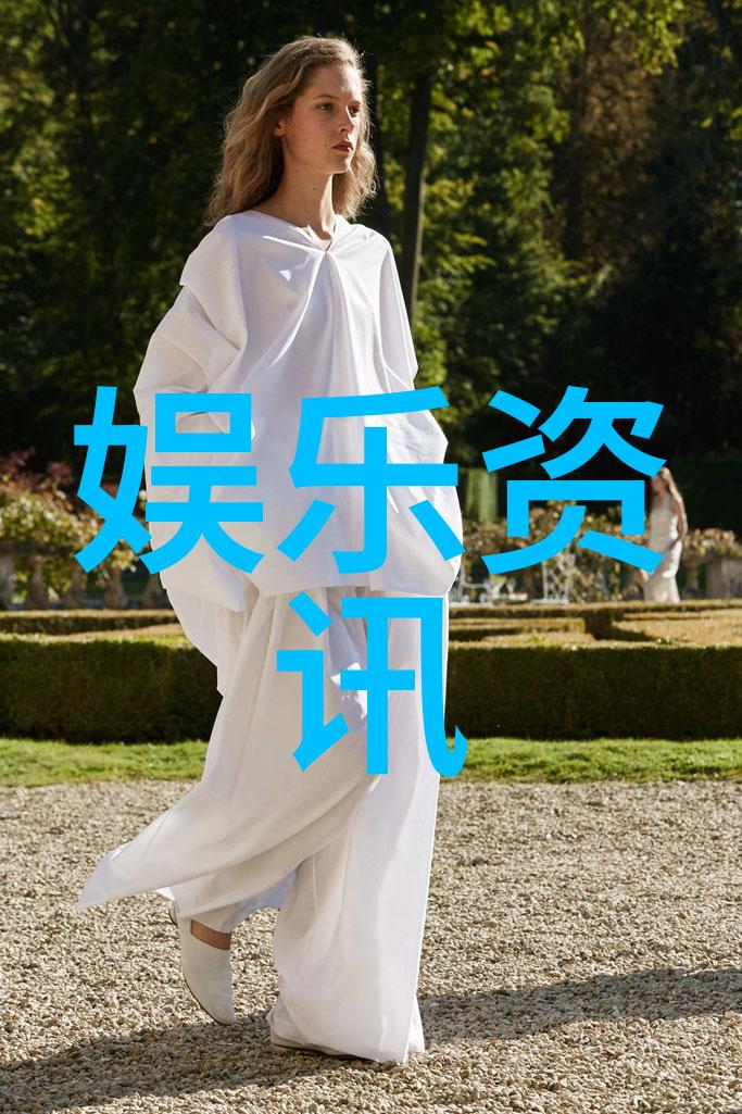 如果月亮不抱你一段关于爱情与孤独的反思