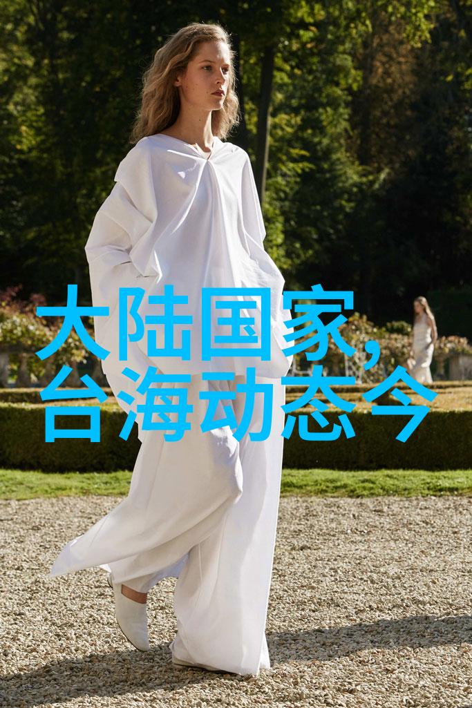 综艺童话-星光闪耀的梦想工厂探索娱乐界的奇幻世界