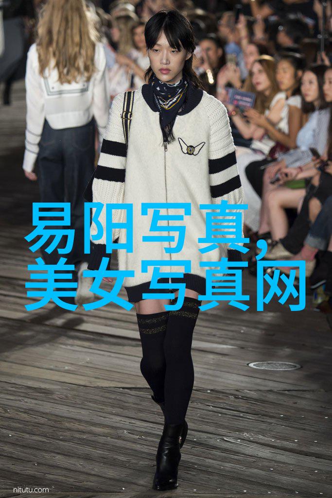 星汉灿烂的小女花不弃酸中带甜林依晨张彬彬和林柏宏在剧中形成了呛呛三人行的奇妙组合就像天空中璀璨的星辰