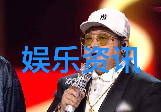 法国女王穿越世纪古典与现代美如何共存于一场高级时装展览会上