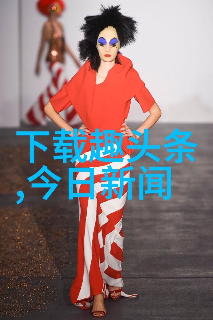 这个故事背后有没有更多的人物他们正在观察并影响着主角们