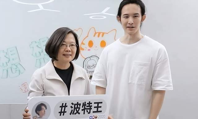 八卦娱乐大战的微博_大陆娱乐八卦_八卦娱乐杂志/